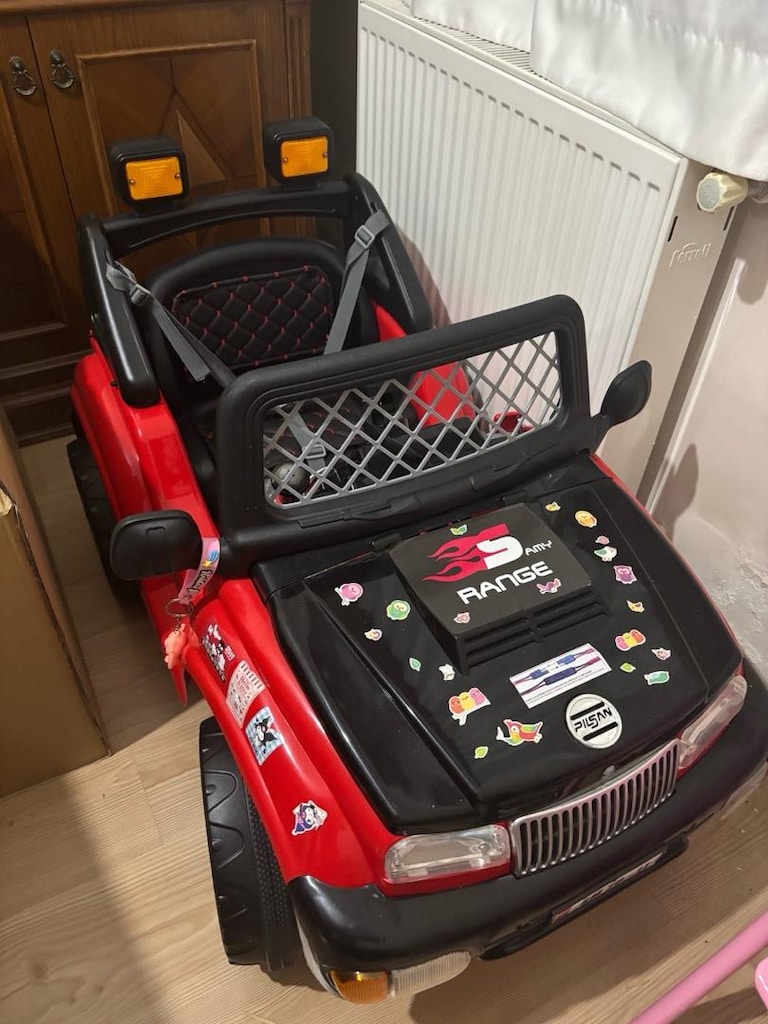 Pilsan Samy Range - Kumandalı 12V Akülü Jeep