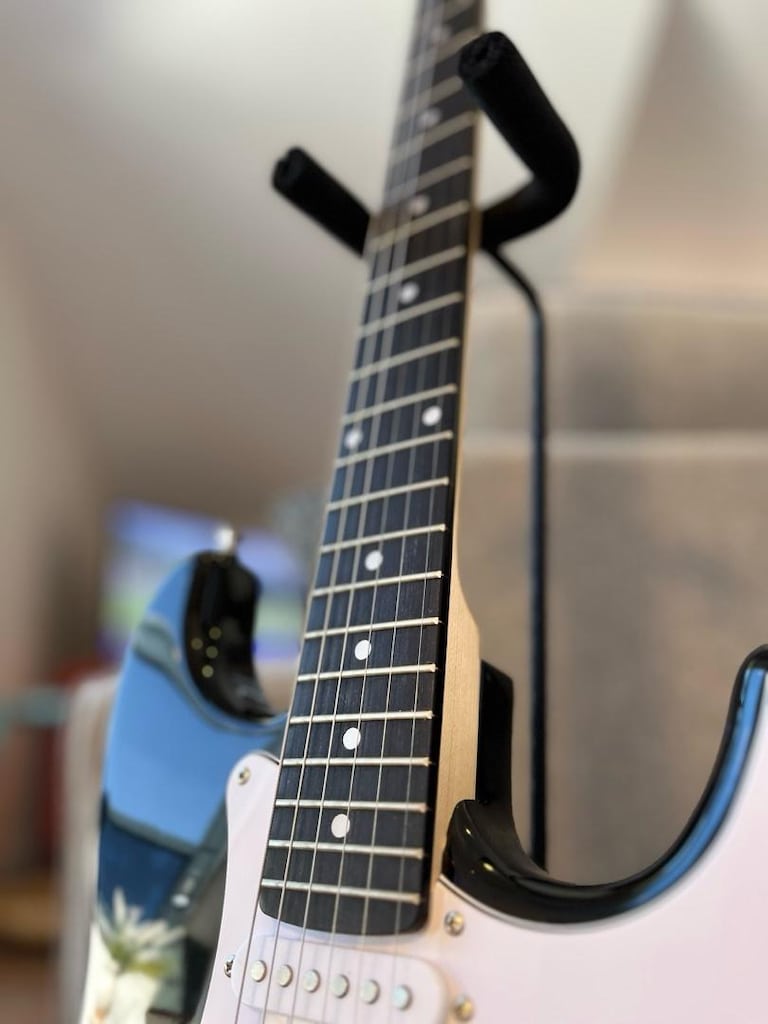 FULL SET MIDEX STRAT ELEKTRO GİTAR + G-15 AMFİ + VS... - 5