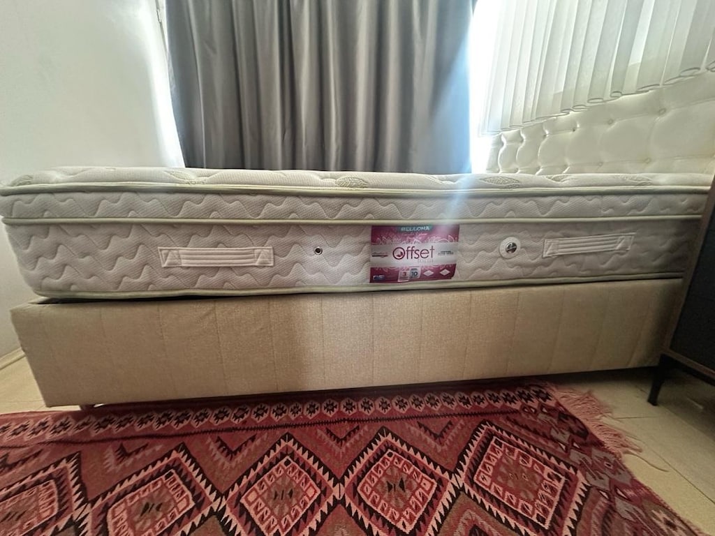 Bazalı Karyola, Başlığı ve Yatak birlikte satılık - 2