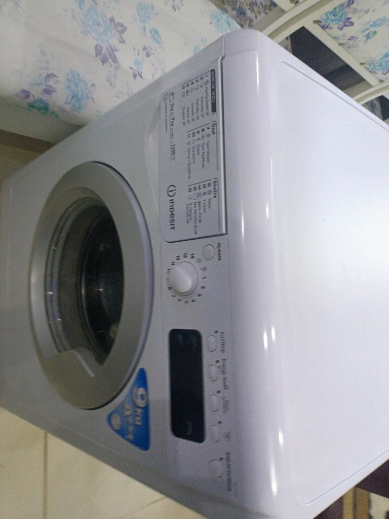 Indesit 9 kg 1200 devir yeni gibi Çamaşır Makinesi - 4