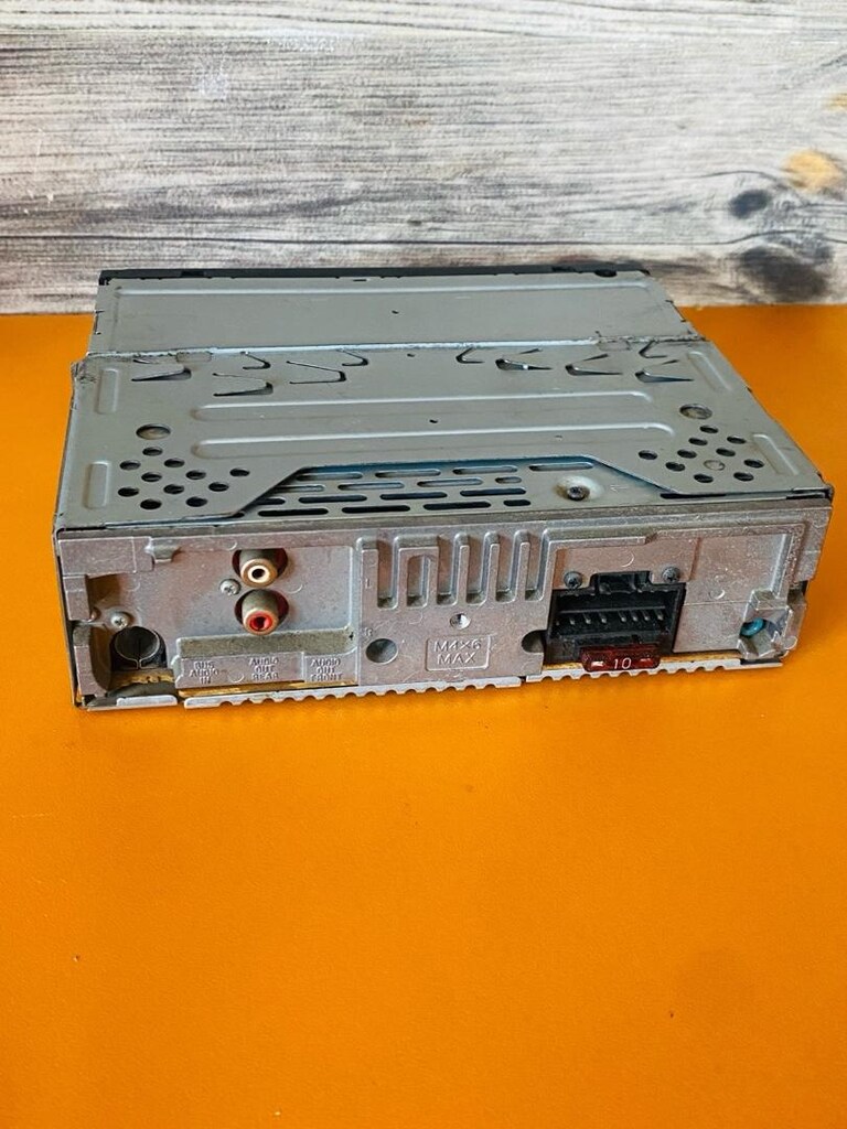 Sony CDX-R3350 MP3 Çalar Oto Teybi - Drive-S Serisi