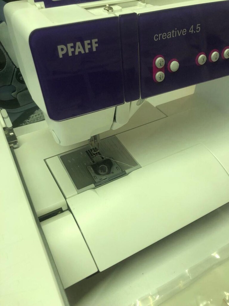 Kutulu PFAFF 4.5 CREATİVE NAKIŞ MAKİNESİ - 8
