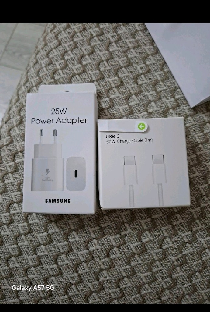 Samsung S24 FE, 256 gb - 12