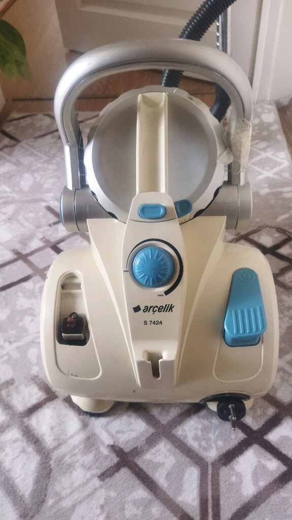 ELEKTİRİKLİ SÜPÜRGE TORBASIZ ARÇELİK S7424 - 4