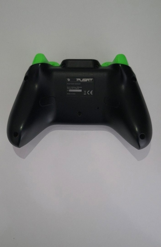 Pusat Cluth Gamepad - 3