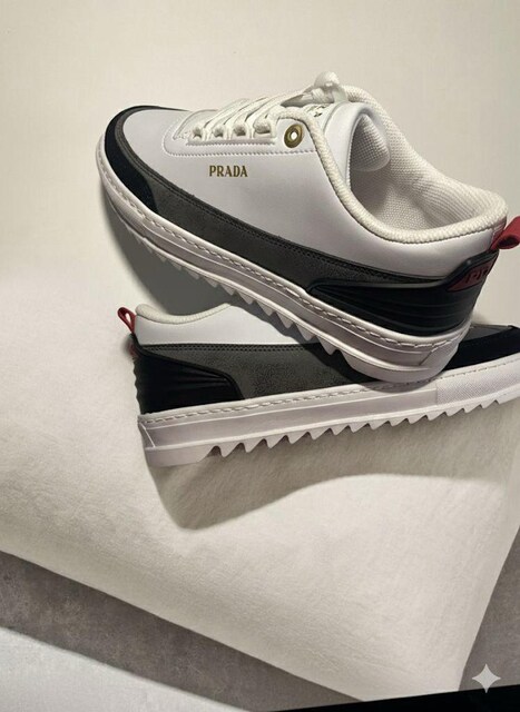 prada ayakkabı