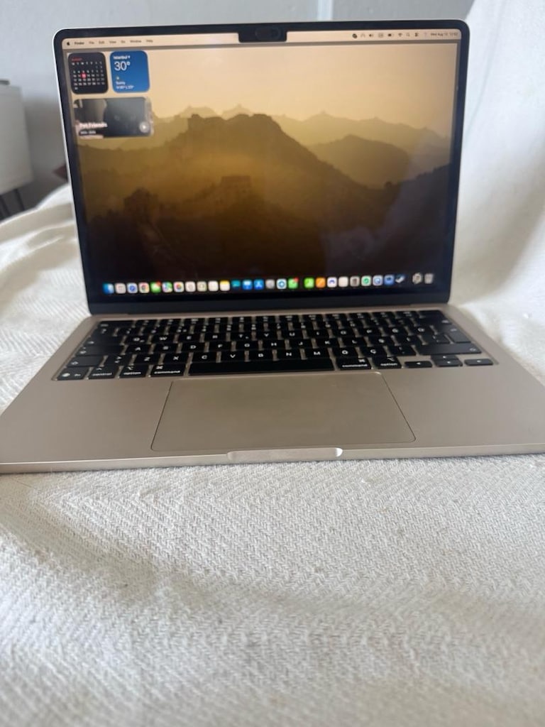 MacBook Air M4 - 4