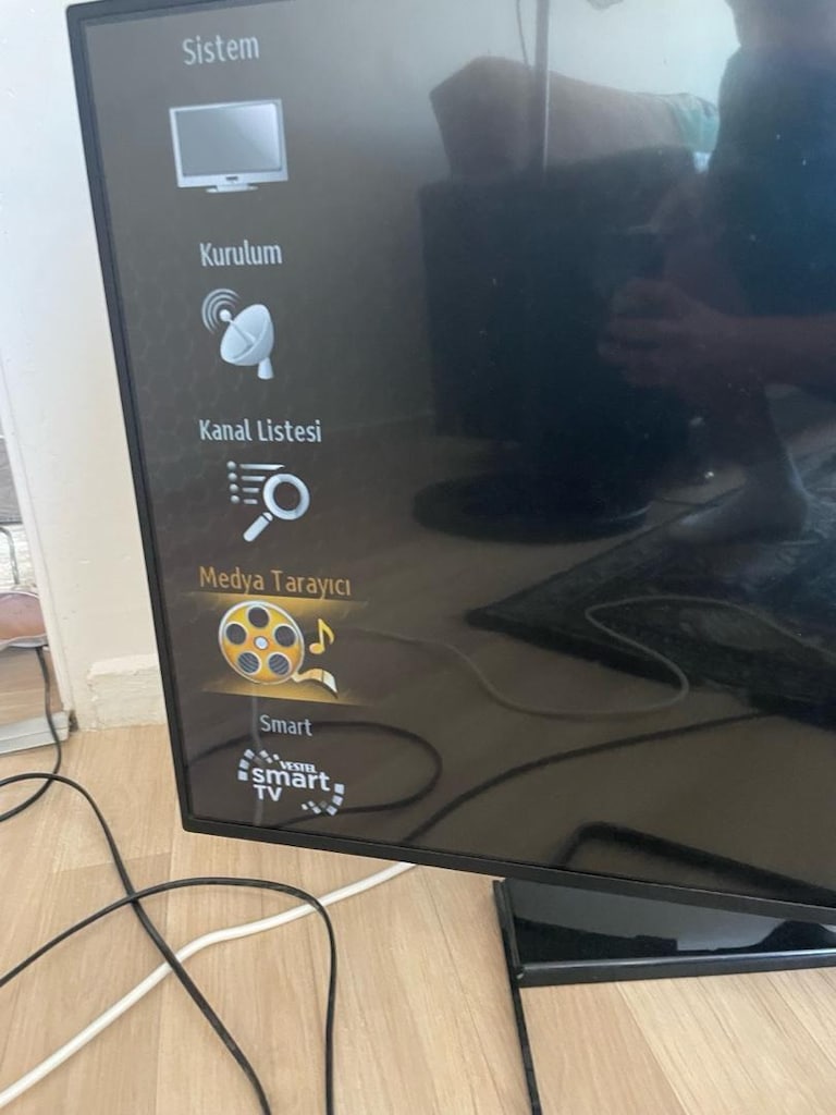 Vestel smart full hd 106 ekran sorunsuz - 2