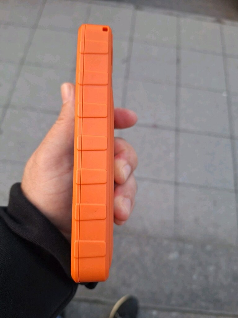 İTALYAN OUTDOOR SOLAR POWERBANK - 4