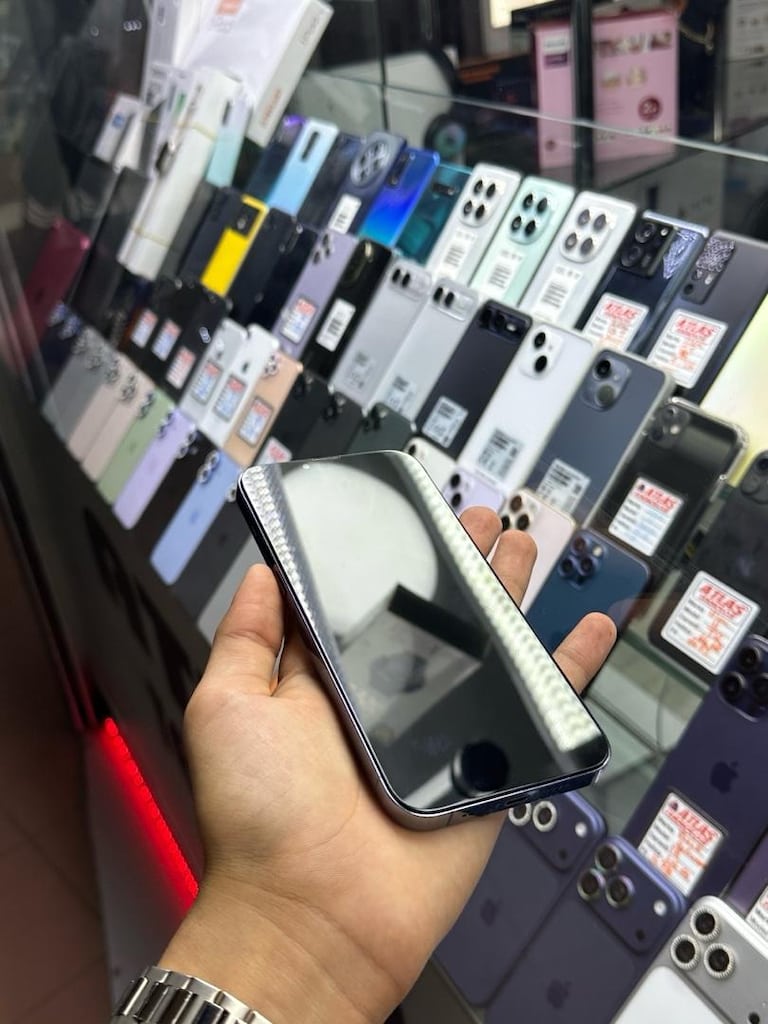 atlas teknolojiden acil satılık çıtırlı ıphone 13 pro max YD - 7