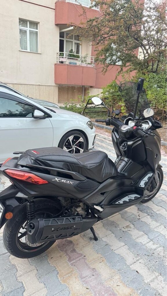 YAMAHA XMAX ABS 250cc - 3