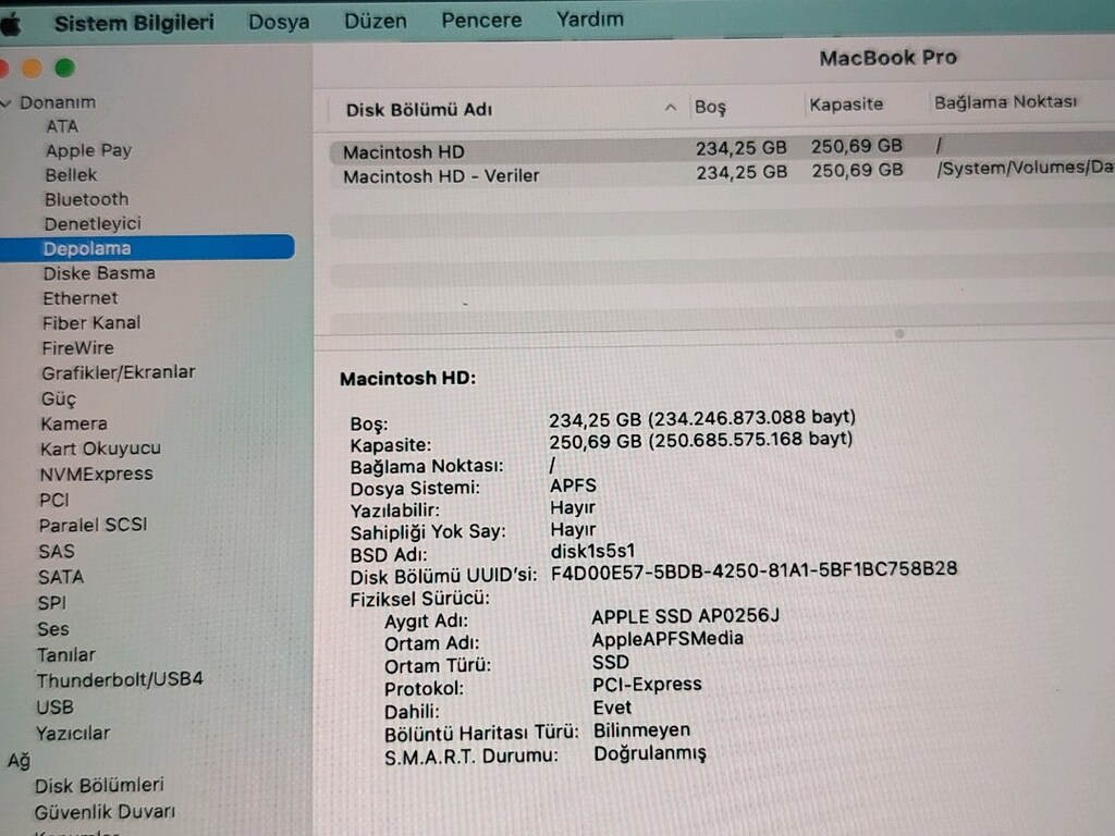 MacBook pro 2017 İ5 ÇİP İŞLEMCİ - 7