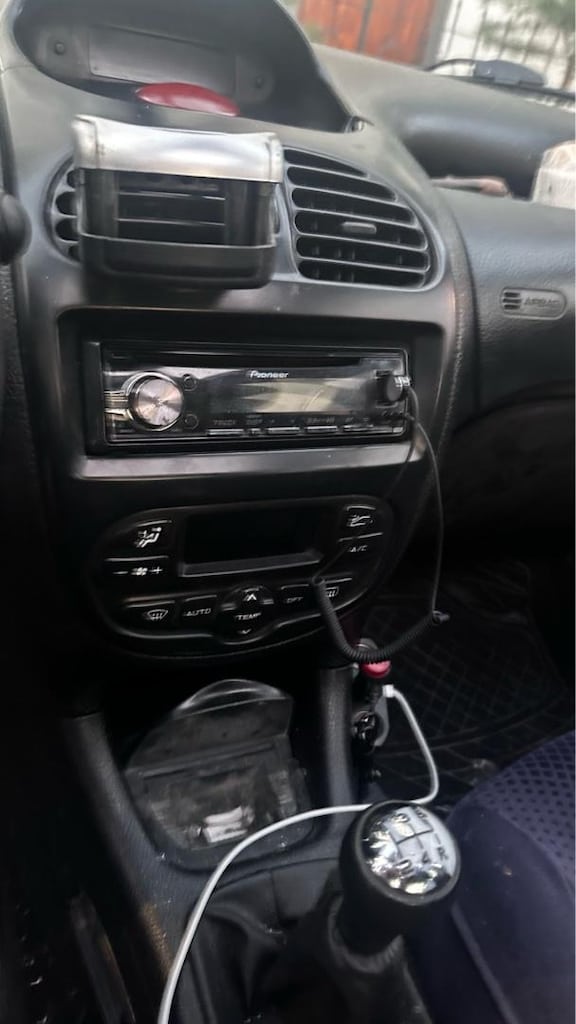 Acilll satlık 2005 model peugeot 206 - 2
