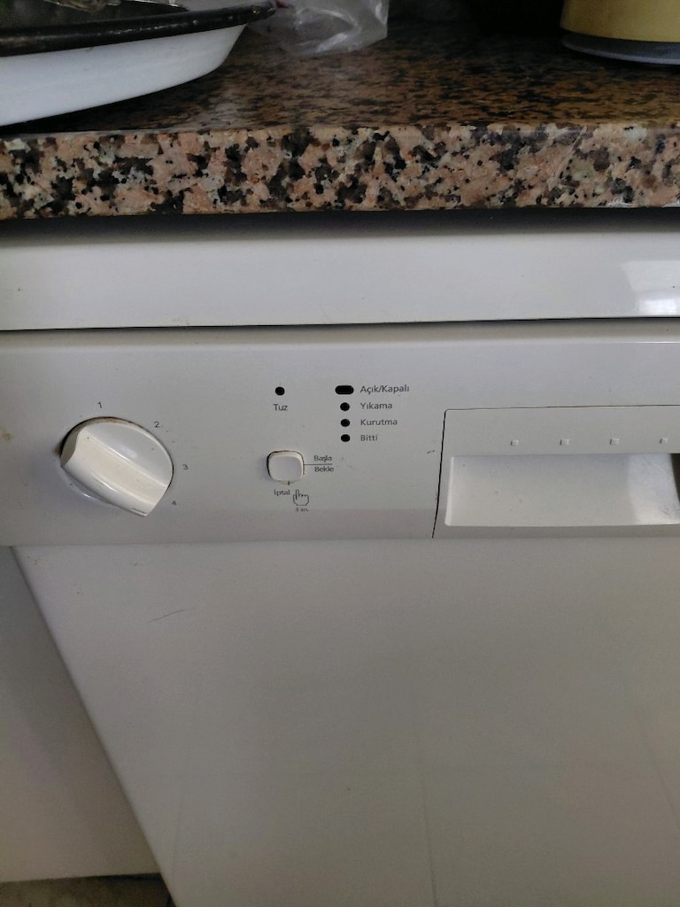 bulaşık makinesi çalışır durumda parlatıcı kısmı bende tam verimli değ - 3