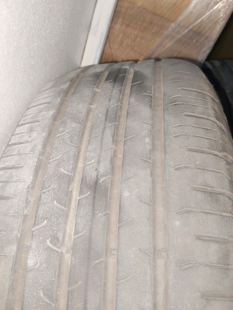 Continental Ecocontact6 215 60 17 - 8