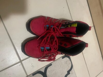 kırmızı bağcıklı trekking kışlık kalın tabanlı spor boxer ayakkabı