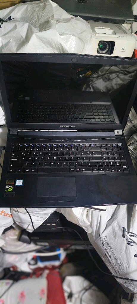 monster abra a5 v11.1.2 250ssd 16 ram 4 GB gardik kartı - 9