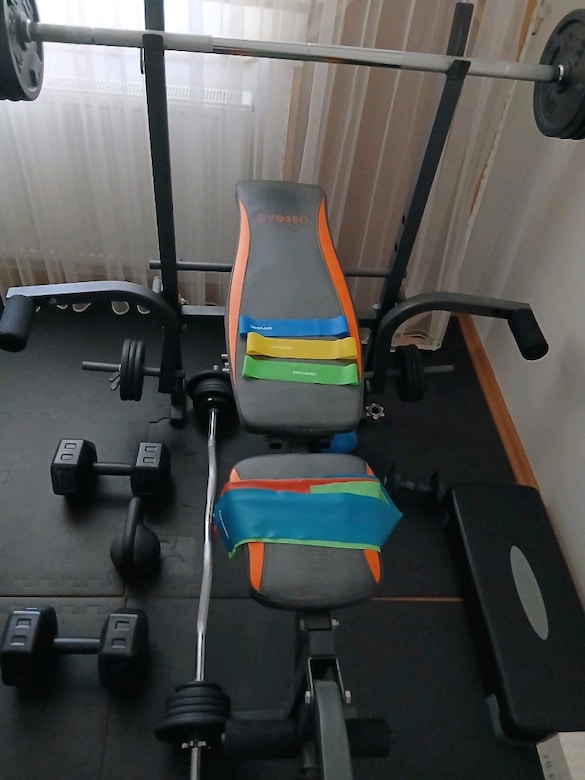 70 kg ağırlık seti +dambıllar+ sehpa+diğer malzemeler