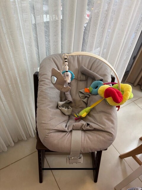 stokke trip trap mama sandalyesi yeni doğan aparatı