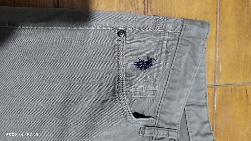 #U.S Polo pantolon..Yenidir lakin dolaptan çıkarırken bacakta özür - 3