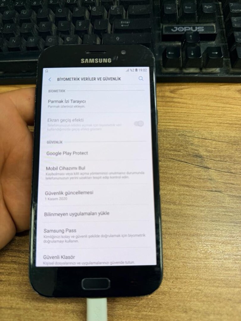 SAMSUNG A7 2017 32 GB HAFIZA 3 GB RAM - 8