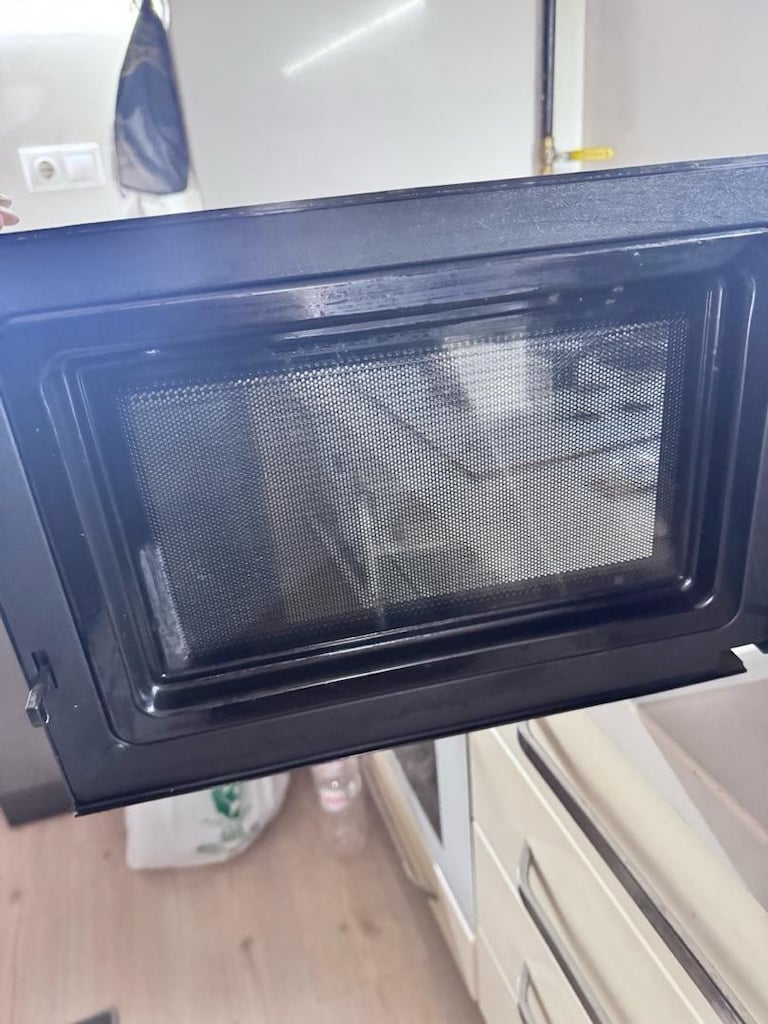 Samsung GE83X 23 L Mikrodalga Fırın – Çok Temiz - 4