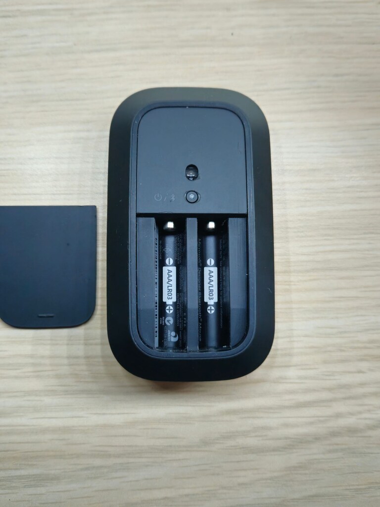 Microsoft Surface Modern Mause. Beşiktaş renklerinde - 4