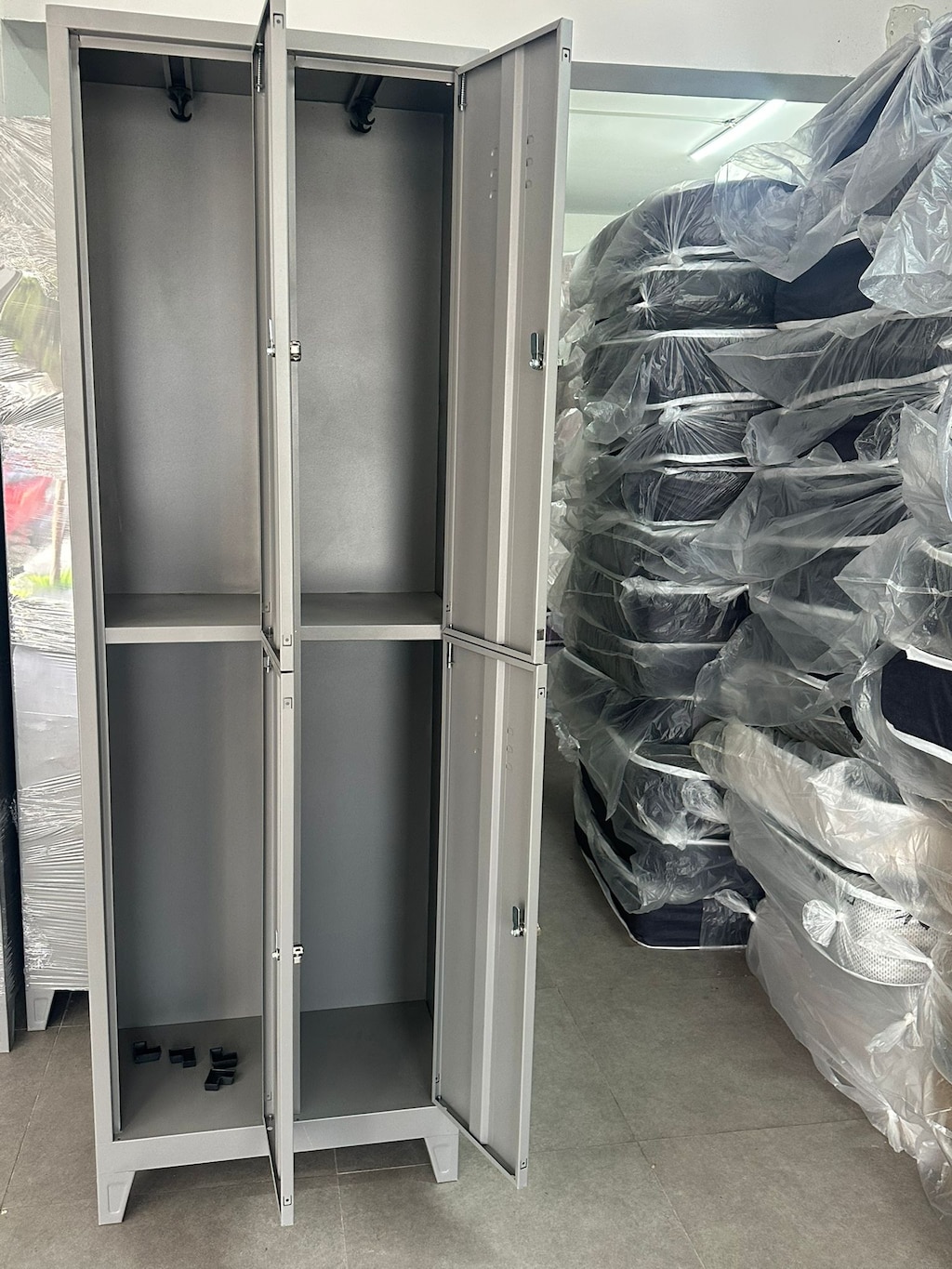 4'LÜ SOYUNMA DOLABI-İŞÇİ DOLABI-BAYRALILAR METAL İMALAT - 3