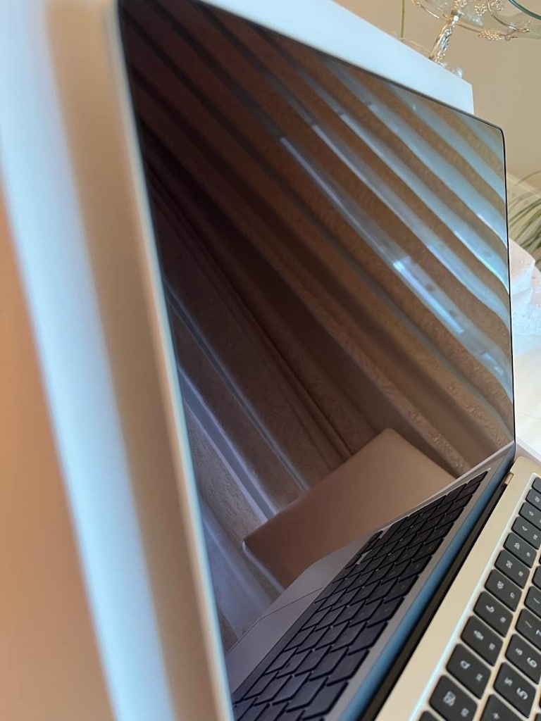 Devir sayisi 9 | Pil sağlığı %100 | Macbook air M2 16 GB 256 GB - 6
