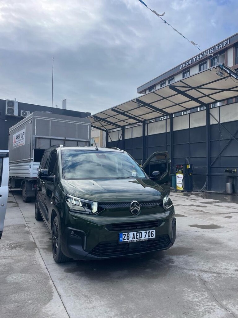 cıtroen berlingo otomatik düşük km - 2