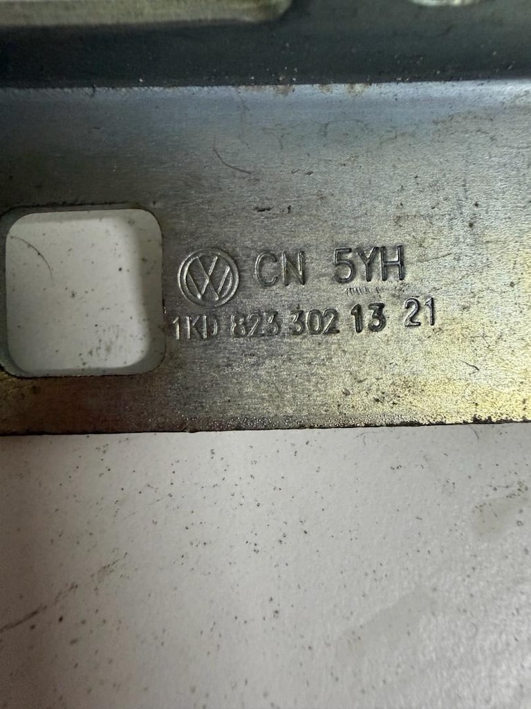 Volkswagen golf jetta sağ motor kaput menteşesi sıfır orjinal 1KD82330 - 4