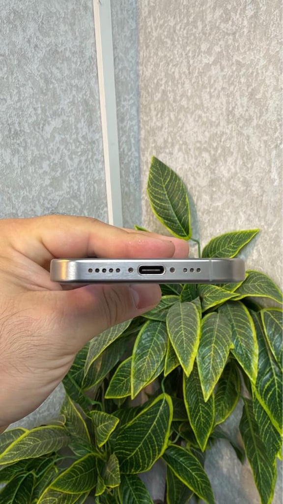 iPhone 15 -128- Takas olur - 5