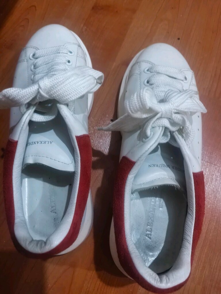 Alexander McQueen'in ikonik sneaker modeli. - 3