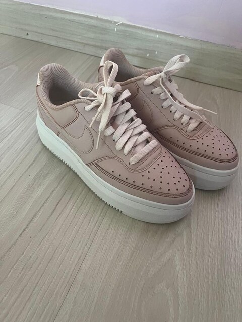 Nike Sneaker Pudra