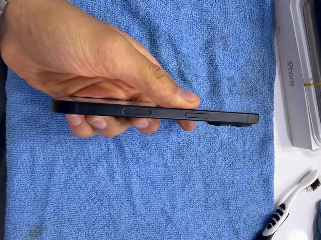 İPHONE 16 128GB PİL:100 - 3