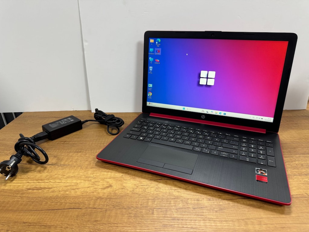 HP LAPTOP RYZEN 3 İŞLEMCİ 8 GB RAM 256 GB BELLEK TERTEMİZ - 10