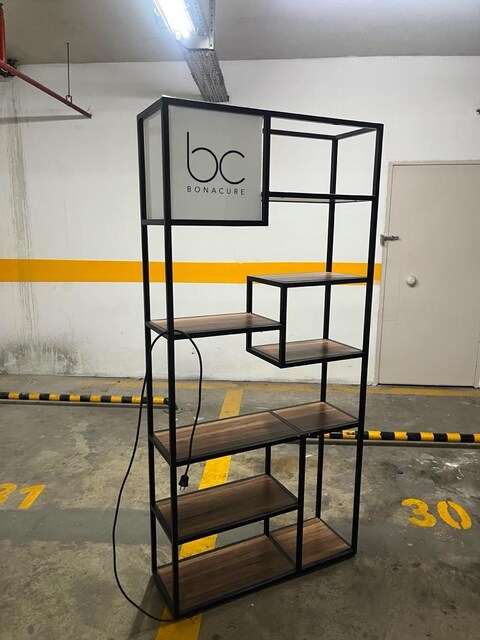 Schwarzkopf Bc Bonacure isikli stand