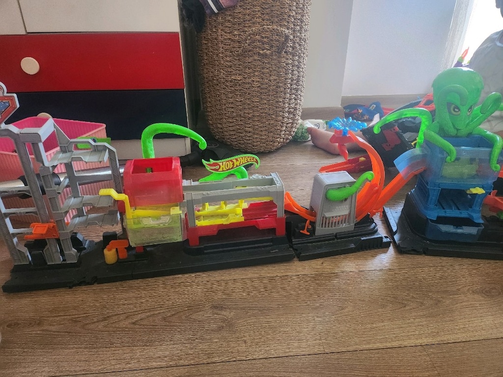hot wheels araba yikama - 3