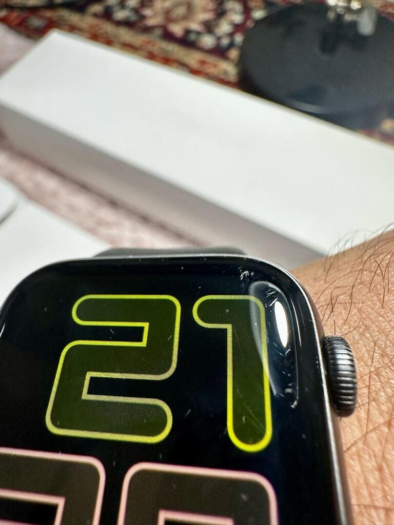Apple Watch 5 - 4