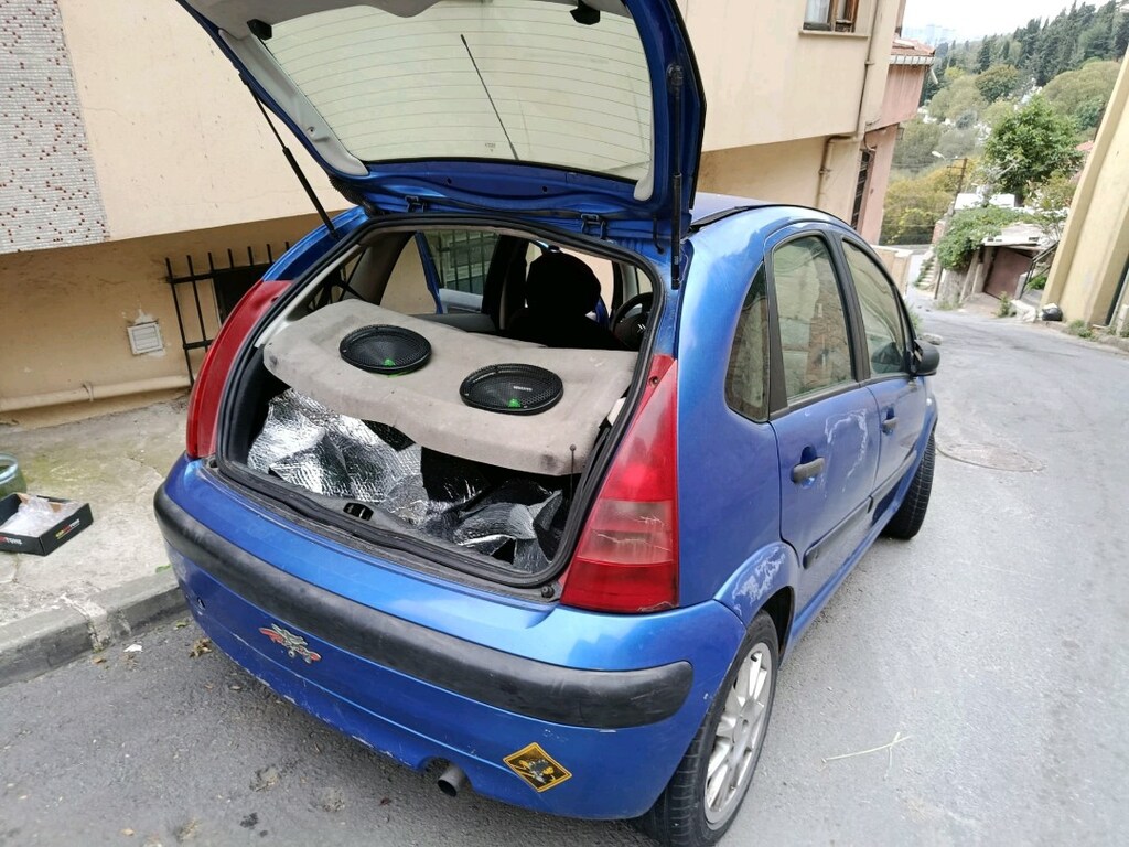 CiTROEN C3 2005 DiZEL - 9