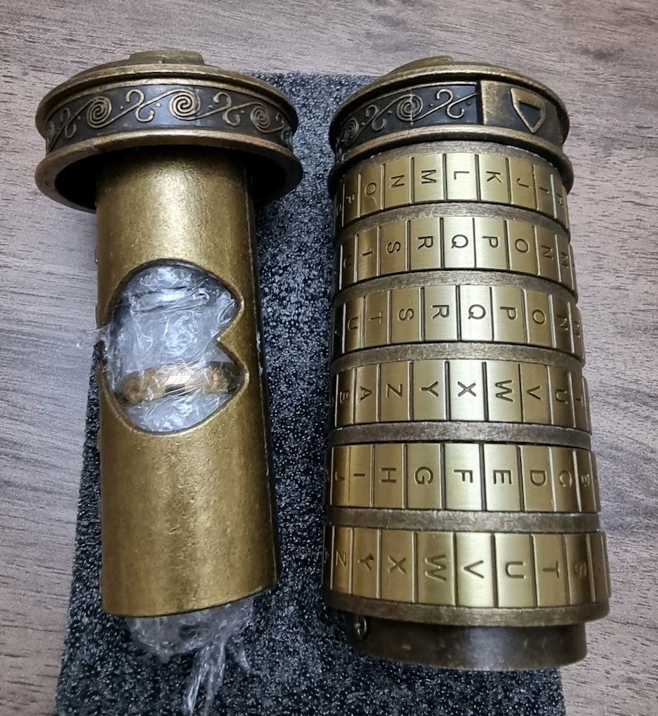 Da Vinci Code Metal Cryptex - Şifreli Hediye Kutusu ve 2 Adet Yüzük - 9