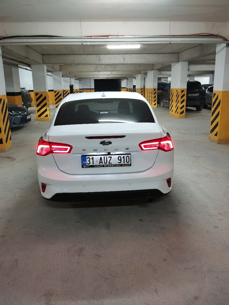 Memurdan Kapalı Otopark Aracı - 6