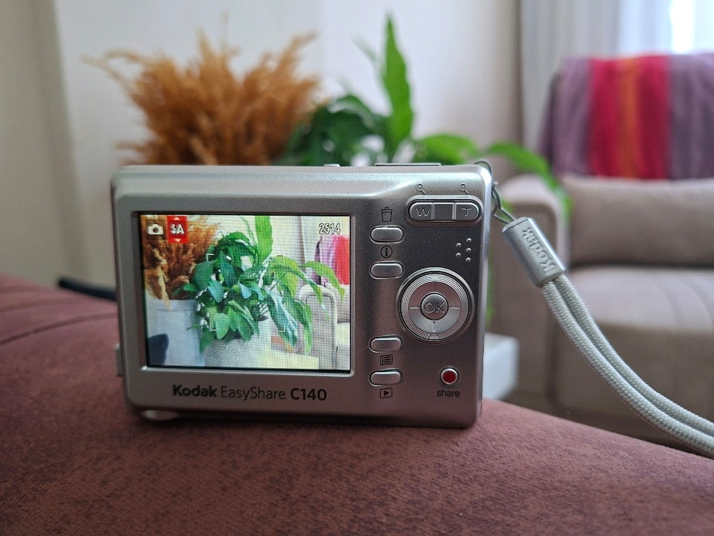 Kodak EasyShare C140 Dijital Fotoğraf Makinesi 8.2 Megapiksel 3X Zoom - 7