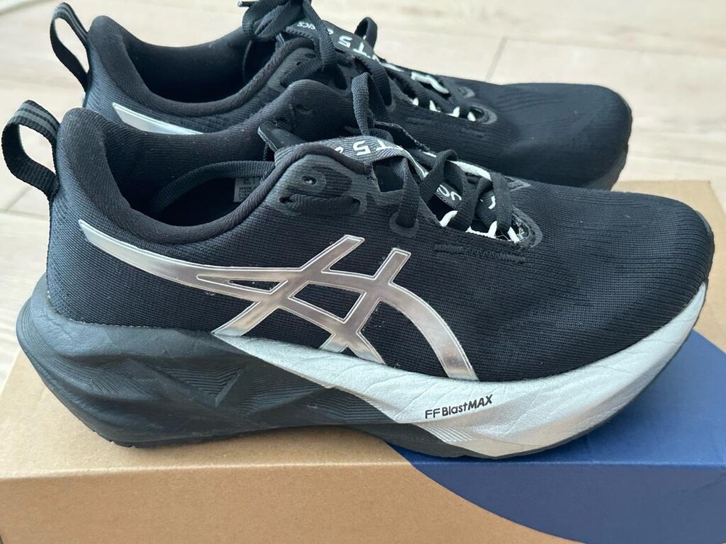 Asics Novablast 5 platinum - 3