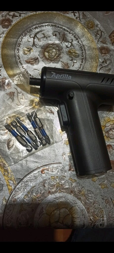 Aprilla şarjlı LED'li 1300 mAH 4.2 volt sıfır - 2