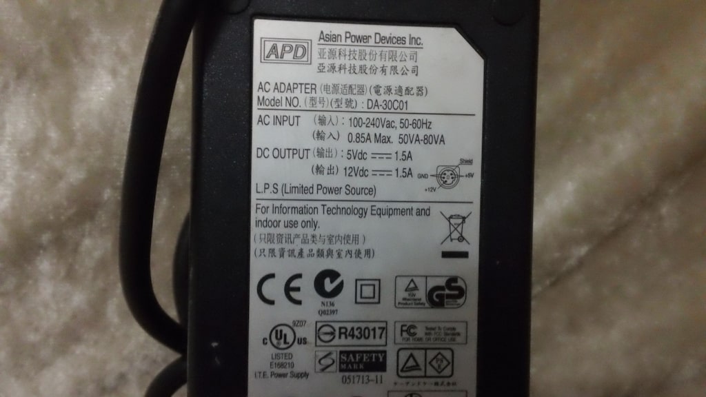 12V-5V ADAPTÖR DA-30C01 - 2