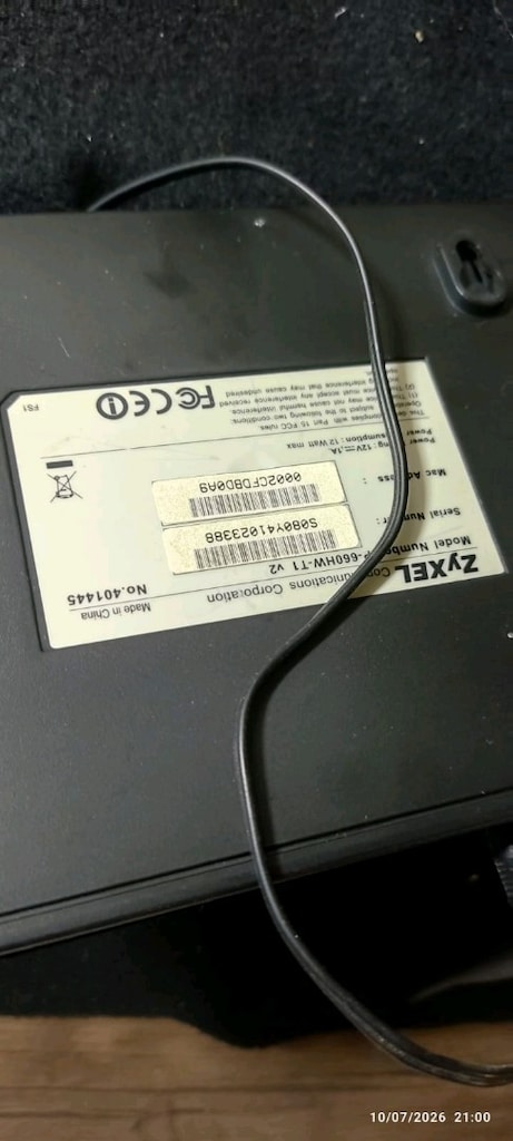 Zyxel P-660HW-T1 ADSL2 modern - 6