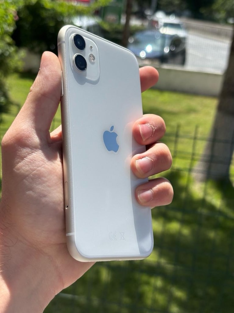 128 GB İPHONE 11 TERTEMİZ SIFIR AYARINDA - 3