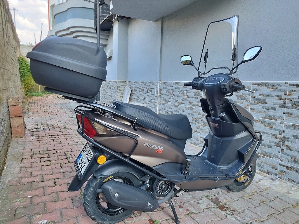 ARORA FREDOOM 50/125 ÖZEL SERİ MOTORSİKLET - 12
