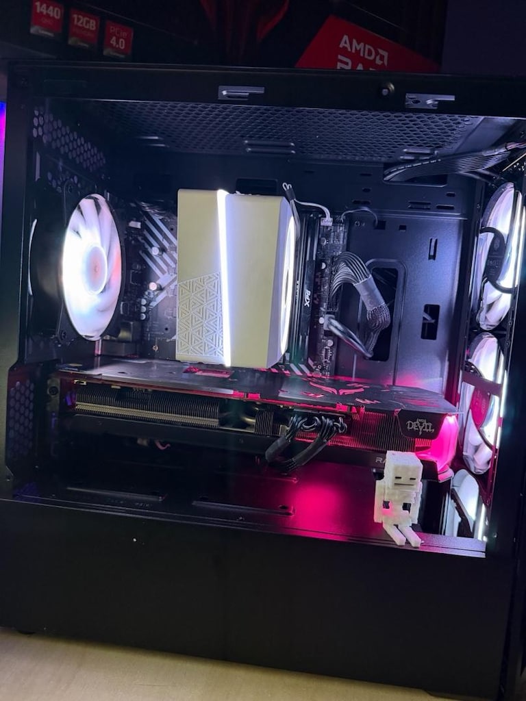 R5 7500F + RX 6700 XT 12GB + 240Hz FULL SET - 4